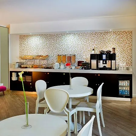 Citadines Kléber Aparthotel 3*
