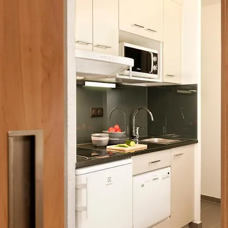Citadines Kléber Aparthotel 3*